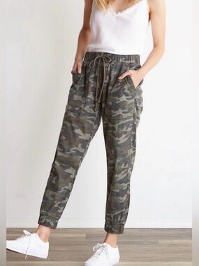 Bella Dahl Green Camo Print Tencel Stretch Cotton Pocket Jogger Pants Size Large